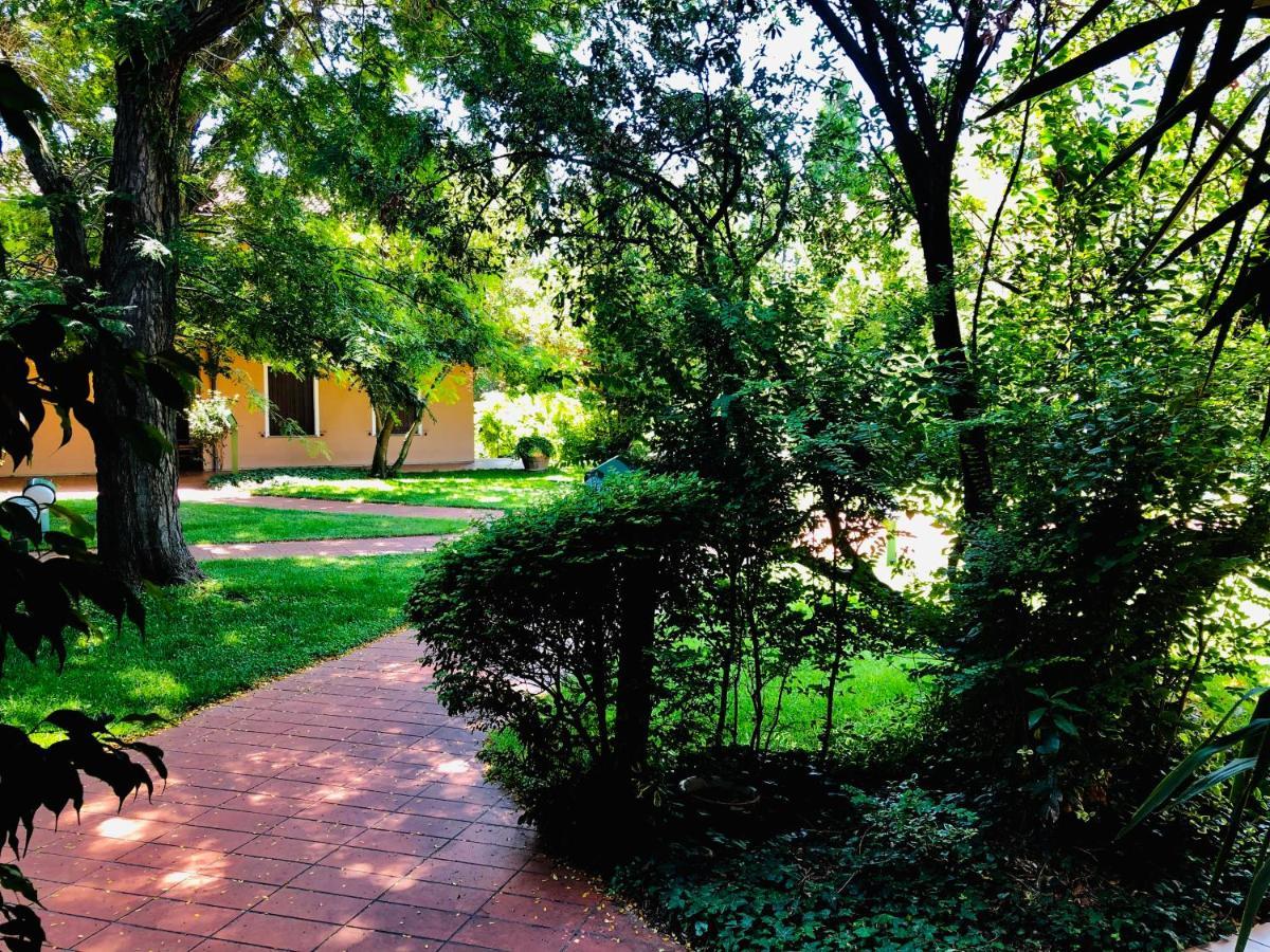Bed and Breakfast Opera Deluxe Ravenna Exterior foto